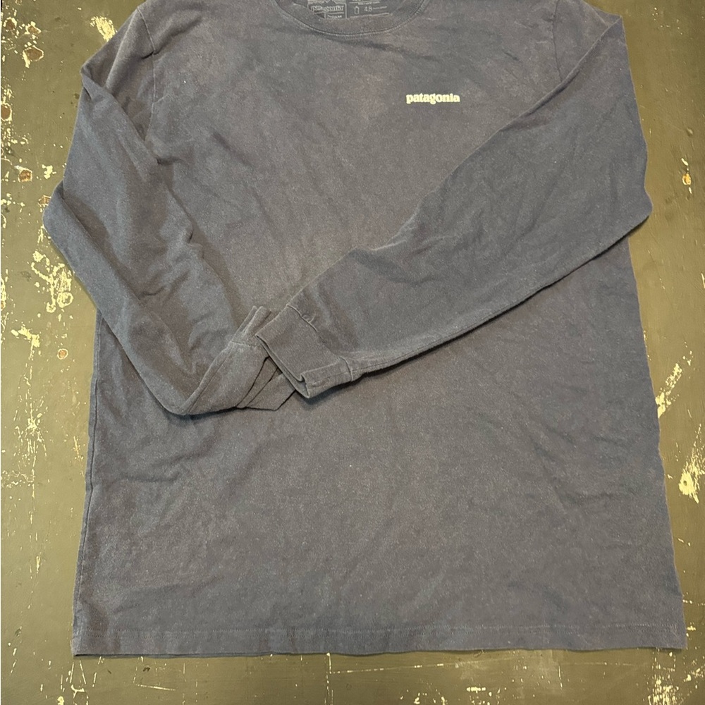 Patagonia Men's Navy Blue Shirt